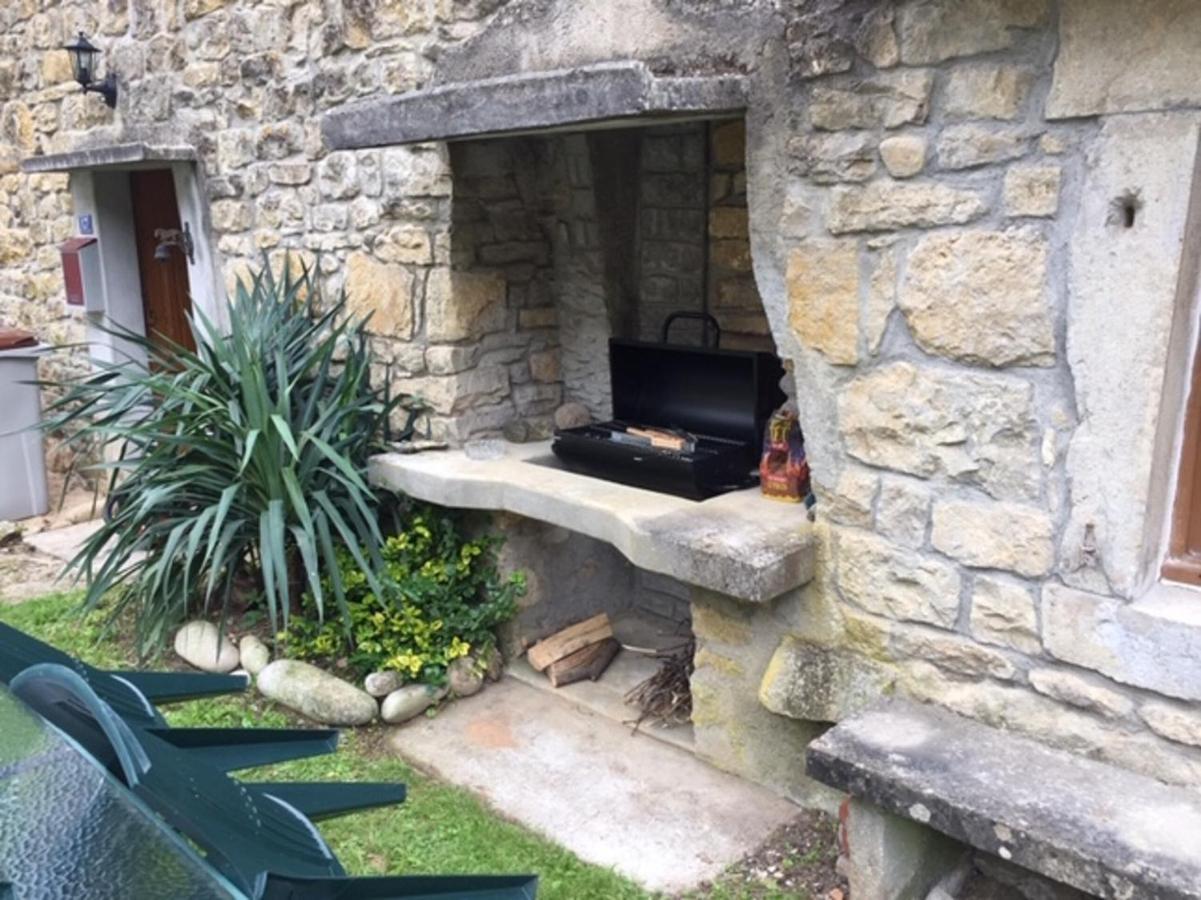 Gite Des Reculees Ladoye-sur-Seille Екстериор снимка