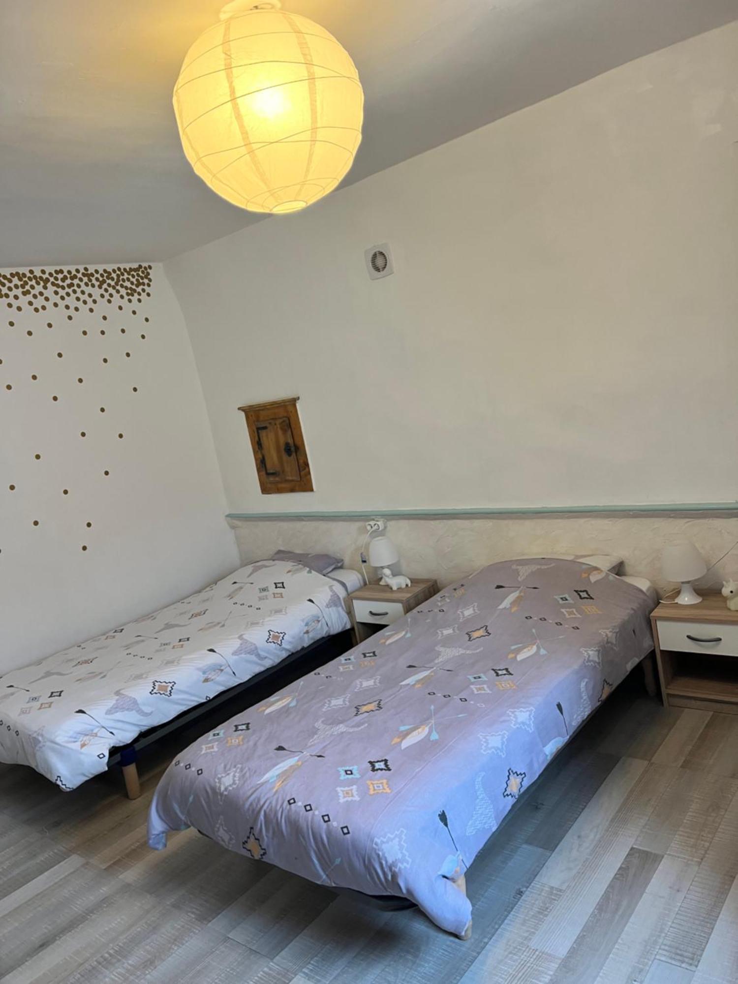 Gite Des Reculees Ladoye-sur-Seille Екстериор снимка